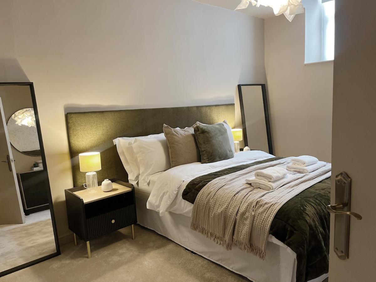 Todmorden Town Centre Apartment Exterior foto