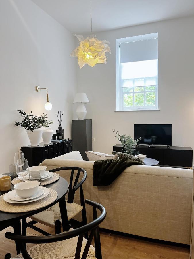 Todmorden Town Centre Apartment Exterior foto